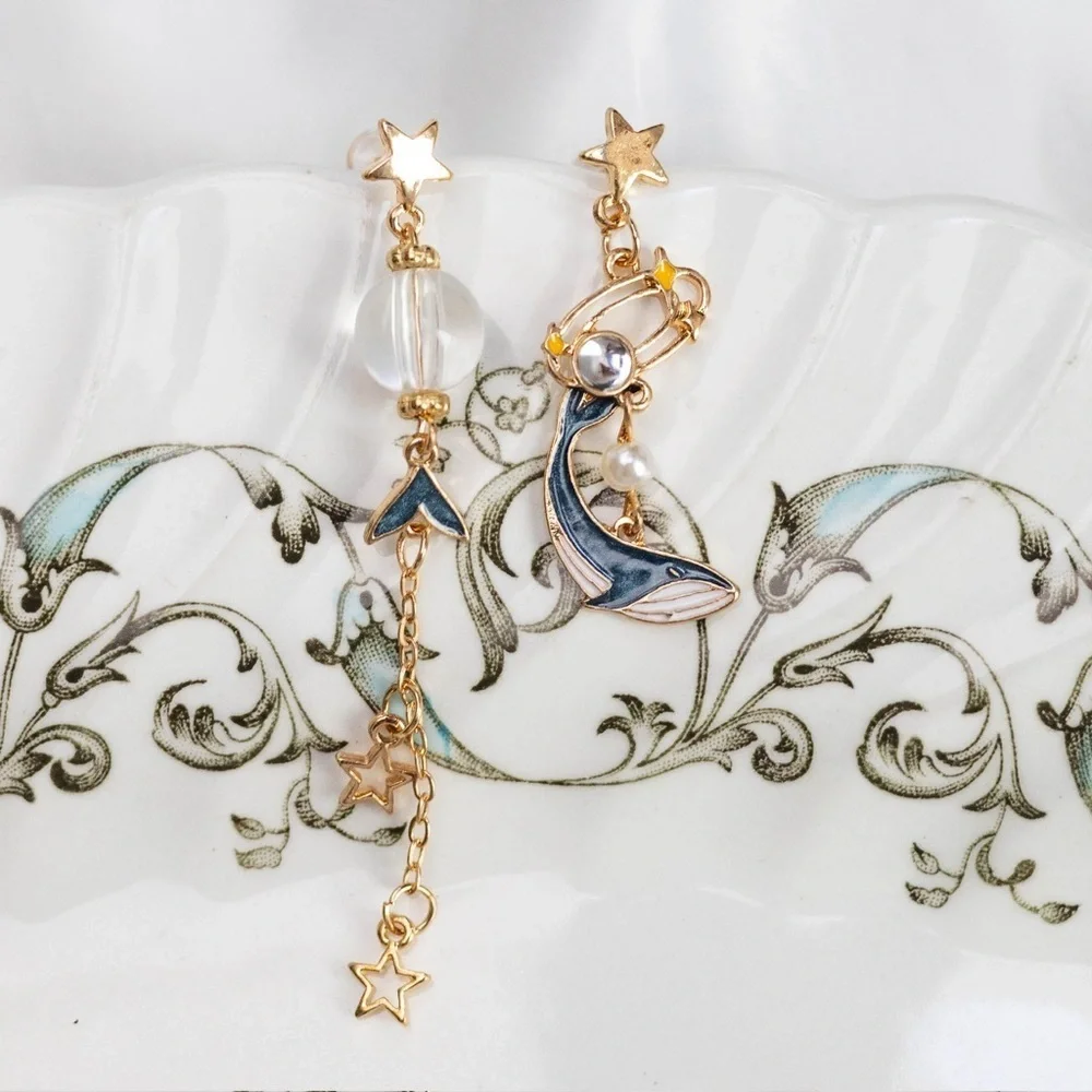 ✨Modcloth Baleen Whale Earrings